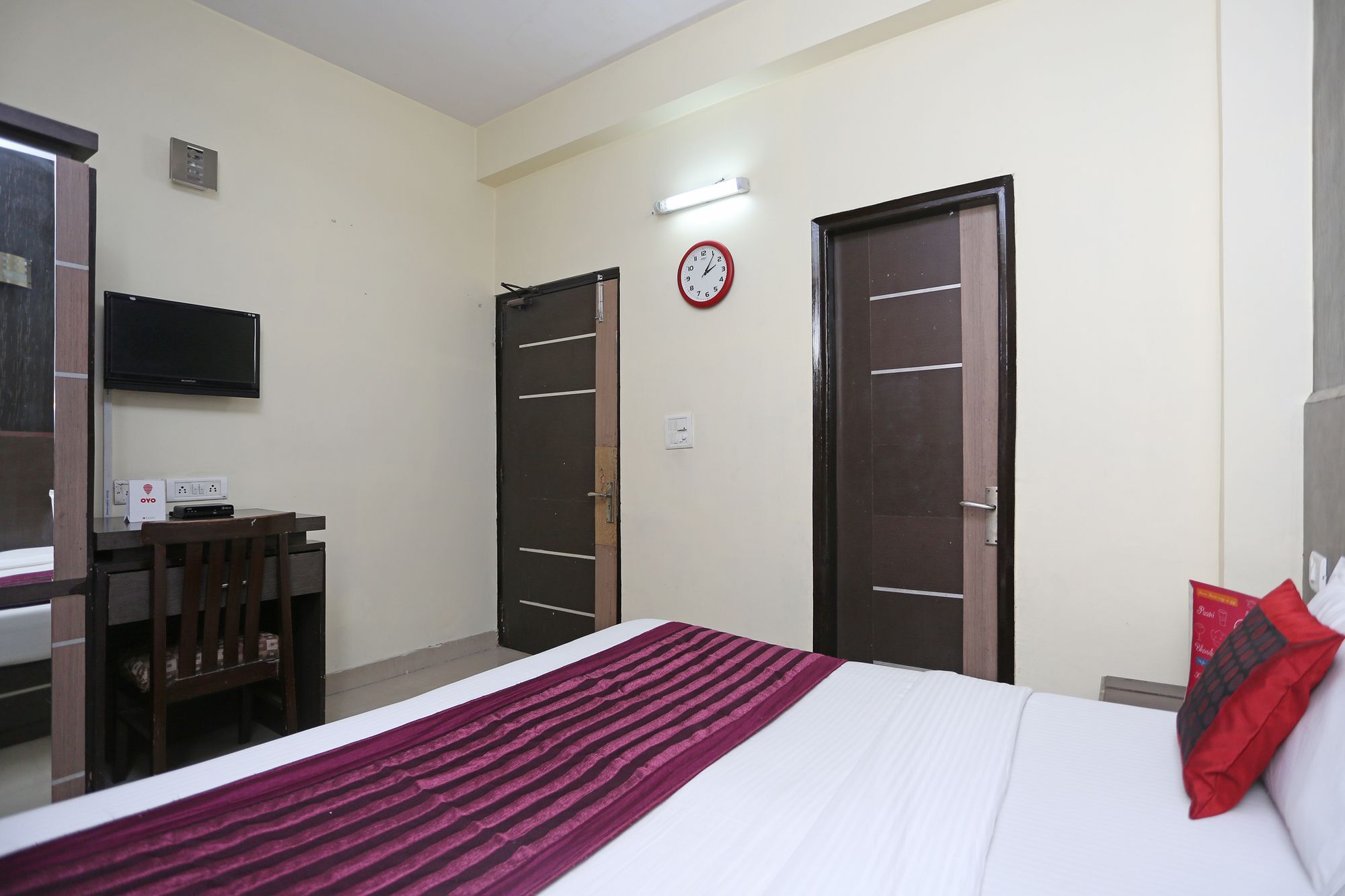 Oyo 9601 Hotel Sunshine Residency Castle Нойда Экстерьер фото